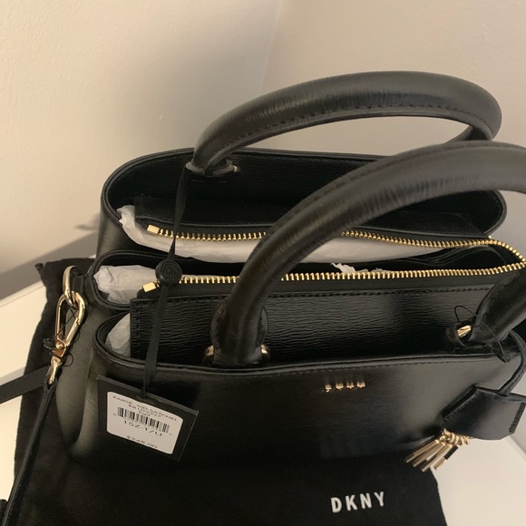 DKNY PAIGE LEATHER SATCHEL